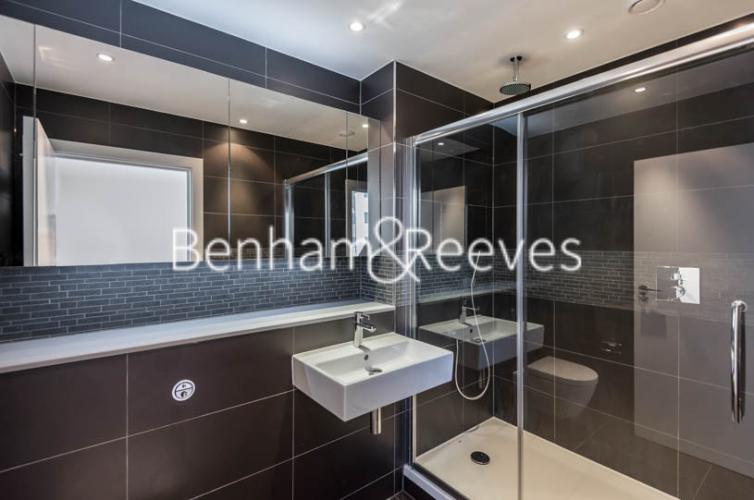 2 bedrooms flat to rent in Pump House Crescent, Brentford, TW8-image 4