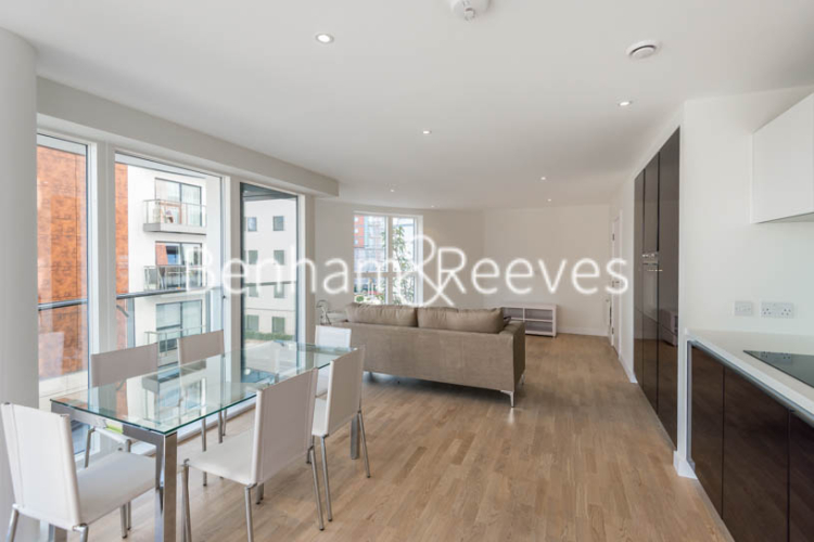 2  bedrooms flat to rent in Pump House Crescent, Brentford, TW8-image 5