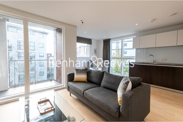 1  bedroom flat to rent in Pump House Crescent, Brentford, TW8-image 4