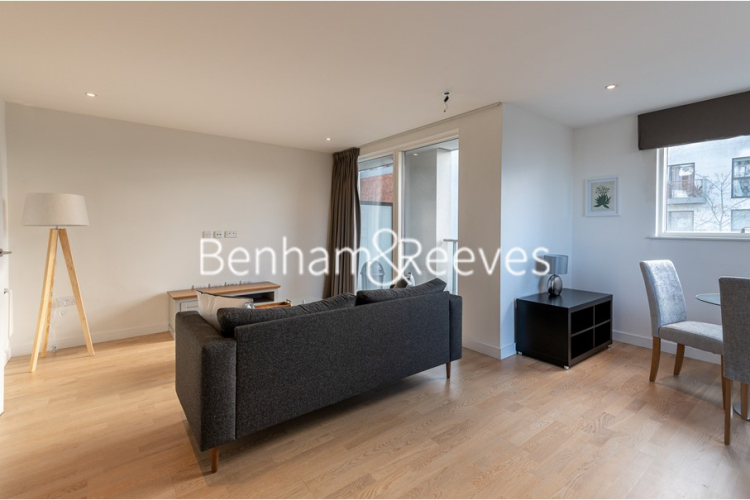 1  bedroom flat to rent in Pump House Crescent, Brentford, TW8-image 8