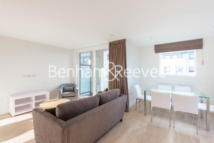 1 bedroom flat to rent in Pump House Crescent, Brentford, TW8-image 5
