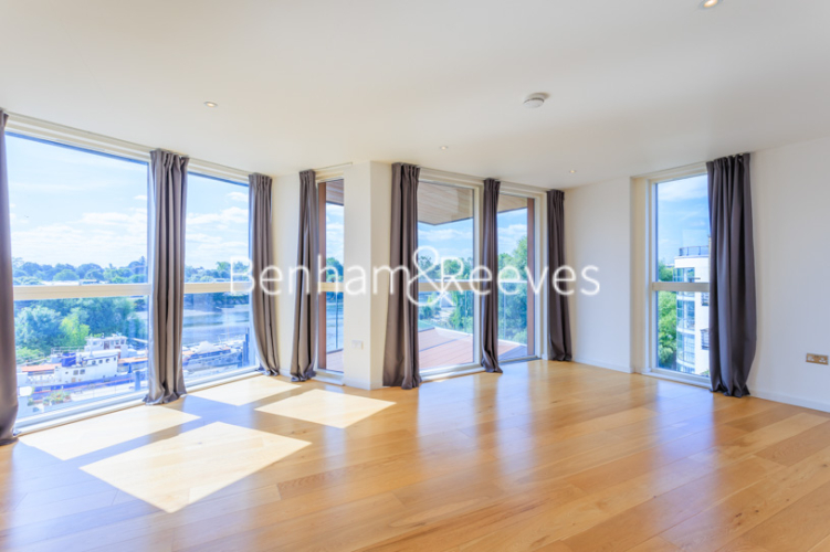 2  bedrooms flat to rent in High Street, Brentford, TW8-image 1