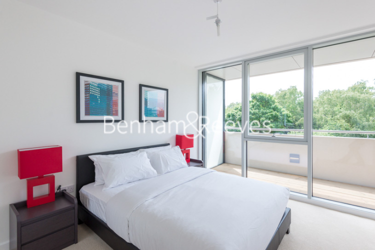 1 bedroom flat to rent in Chiswick Point, Chiswick, W4-image 3