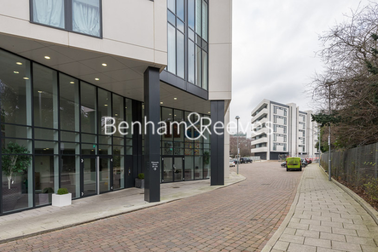 1 bedroom flat to rent in Chiswick Point, Chiswick, W4-image 8