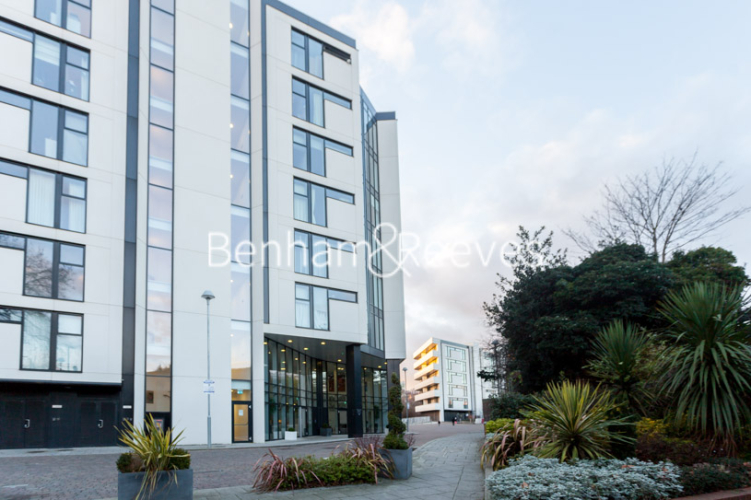 1  bedroom flat to rent in Chiswick Point, Chiswick, W4-image 10