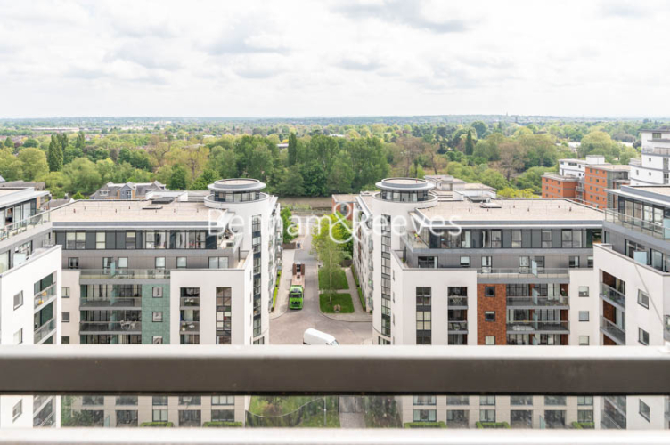 3 bedrooms flat to rent in Pump House Crescent, Brentford, TW8-image 11