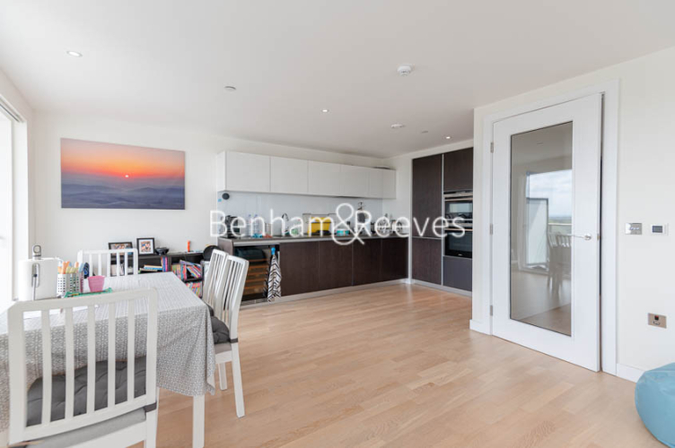 3 bedrooms flat to rent in Pump House Crescent, Brentford, TW8-image 13