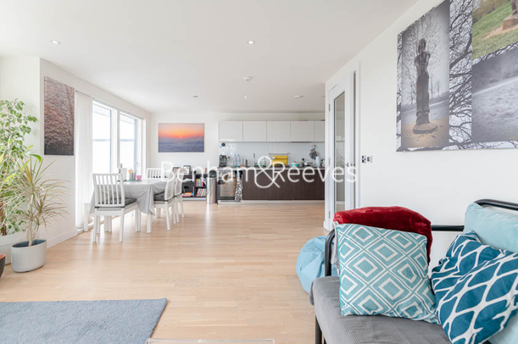 3 bedrooms flat to rent in Pump House Crescent, Brentford, TW8-image 16