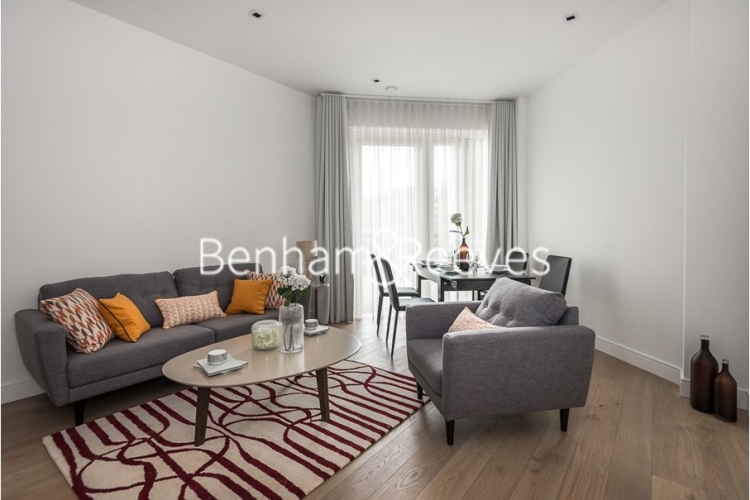 2  bedrooms flat to rent in Kew Bridge Road, Brentford, TW8-image 1