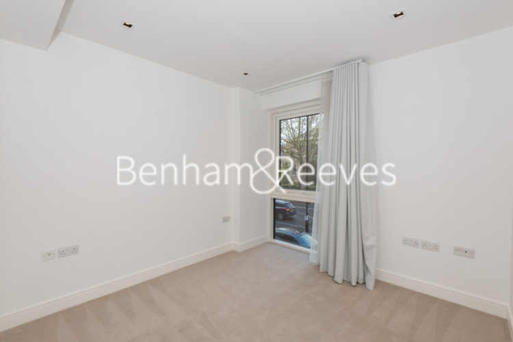2  bedrooms flat to rent in Kew Bridge Road, Brentford, TW8-image 3