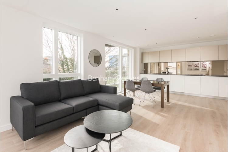 2  bedrooms flat to rent in Heritage Place, Brentford, TW8-image 2