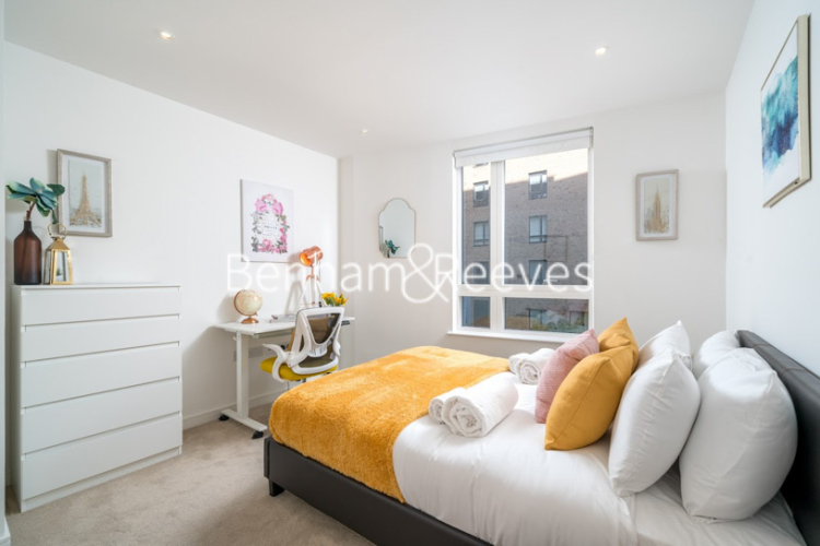 2 bedrooms flat to rent in Heritage Place, Brentford, TW8-image 4