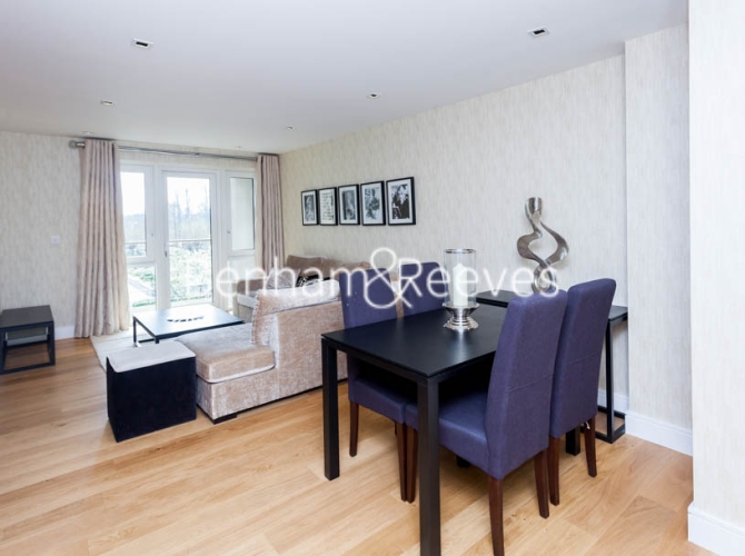 2 bedrooms flat to rent in Kew Bridge Road, Brentford, TW8-image 3