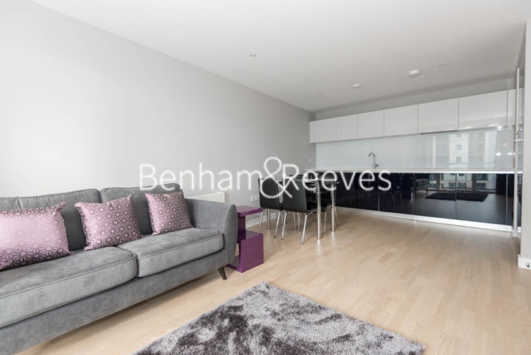 1 bedroom flat to rent in Pump House Crescent, Brentford, TW8-image 8