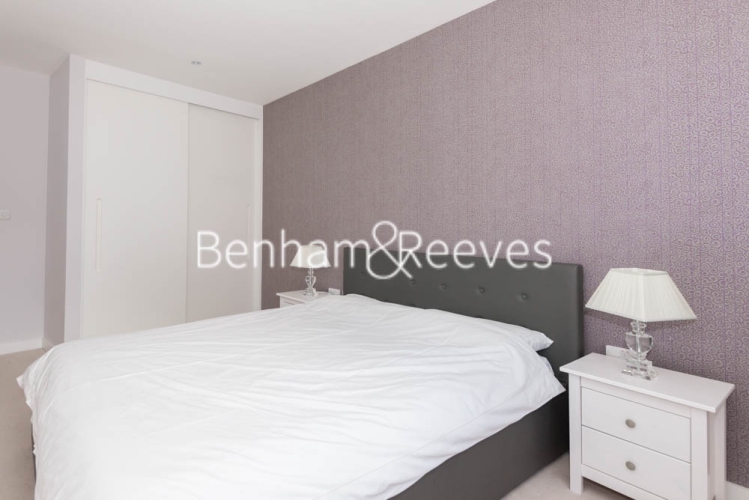 1 bedroom flat to rent in Pump House Crescent, Brentford, TW8-image 10