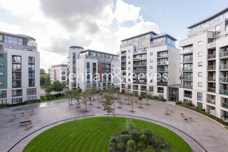 1  bedroom flat to rent in Pump House Crescent, Brentford, TW8-image 11