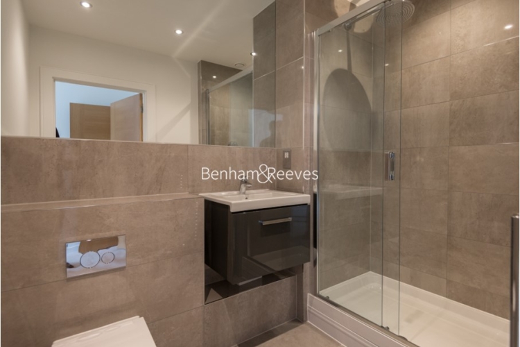 2  bedrooms flat to rent in Emerald Gardens, Kew, TW9-image 4