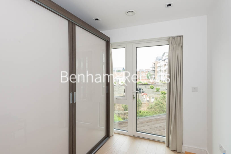 2 bedrooms flat to rent in Kew Bridge, Brentford, TW8-image 9