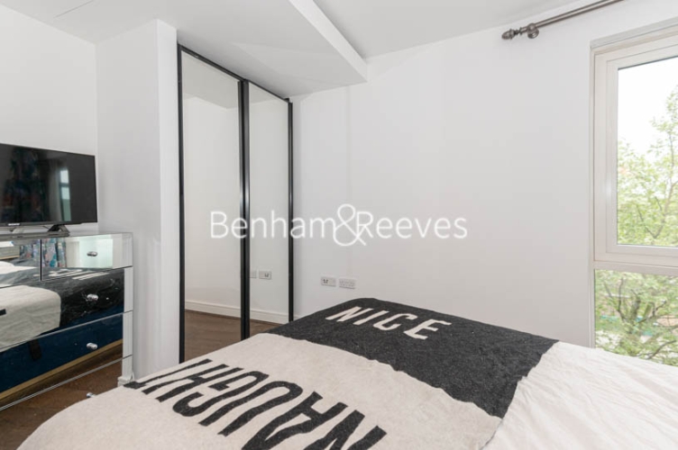 1 bedroom flat to rent in Kew Bridge Road, Brentford, TW8-image 8