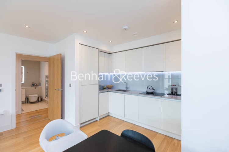 1 bedroom flat to rent in Chiswick High Road, Chiswick, W4-image 14