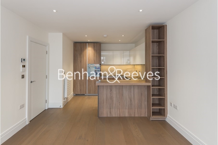 2  bedrooms flat to rent in Queenshurst Square, Kingston Upon Thames, KT2-image 1