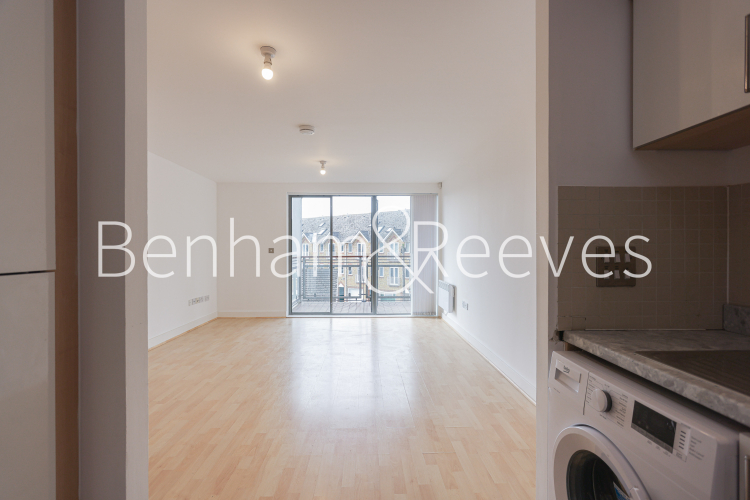 2 bedrooms flat to rent in Avante Court, Kingston, KT1-image 7