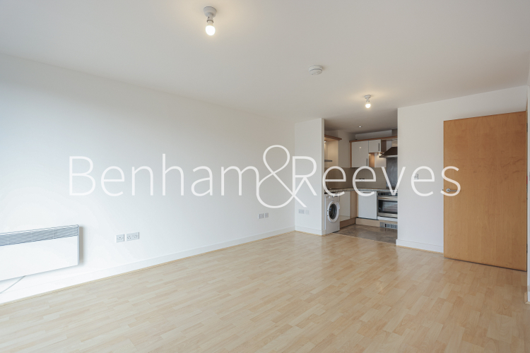 2 bedrooms flat to rent in Avante Court, Kingston, KT1-image 8