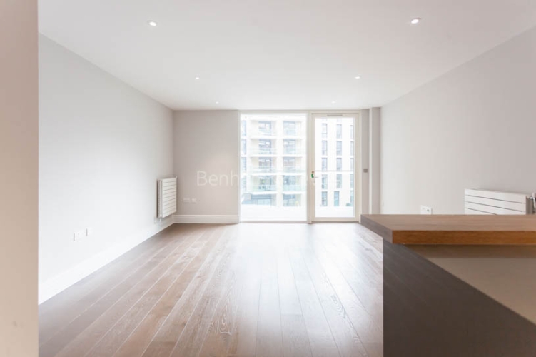 2  bedrooms flat to rent in QueenshurstSquare, Kingston Upon Thames, KT2-image 1