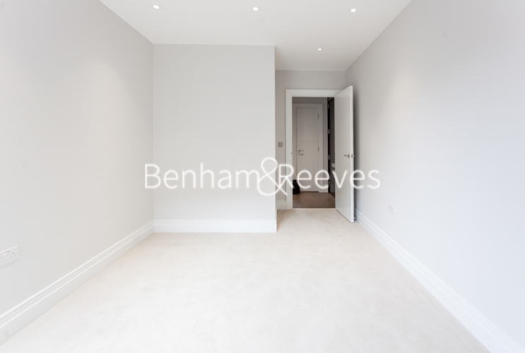 2 bedrooms flat to rent in QueenshurstSquare, Kingston Upon Thames, KT2-image 8