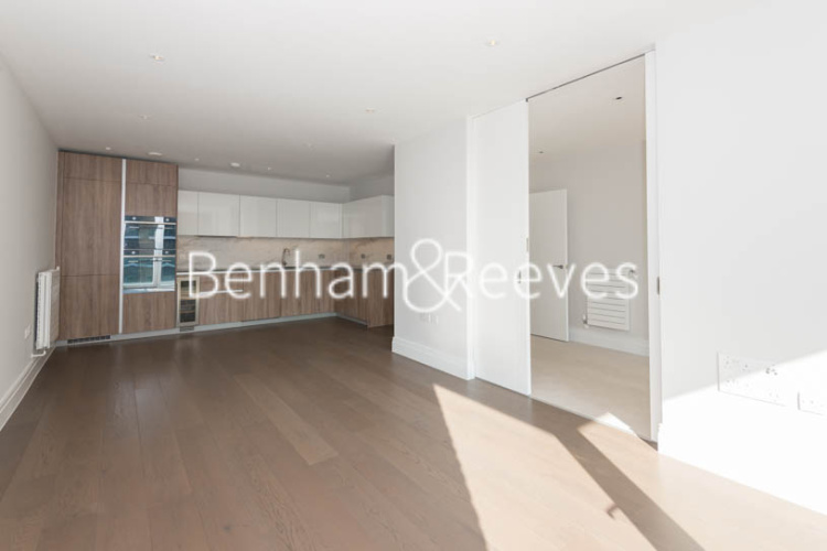 3  bedrooms flat to rent in QueenshurstSquare, Kingston Upon Thames, KT2-image 6