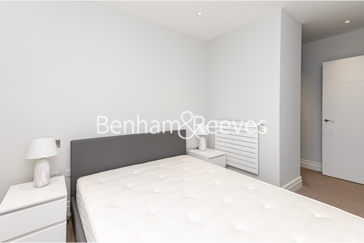 2 bedrooms flat to rent in Queenshurst Square, Kingston Upon Thames, KT2-image 5