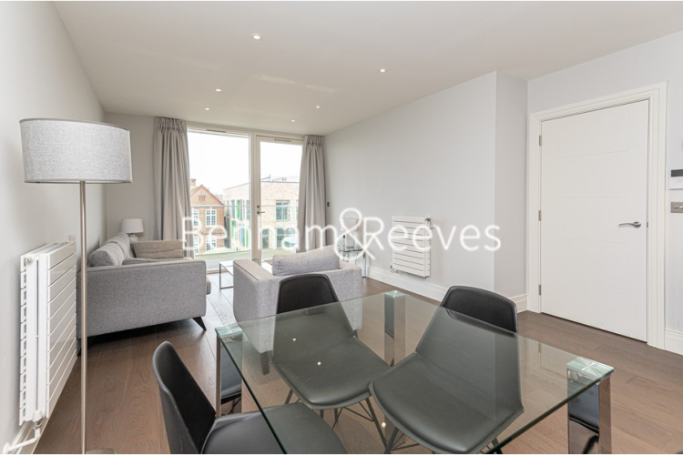 2 bedrooms flat to rent in Queenshurst Square, Kingston Upon Thames, KT2-image 8