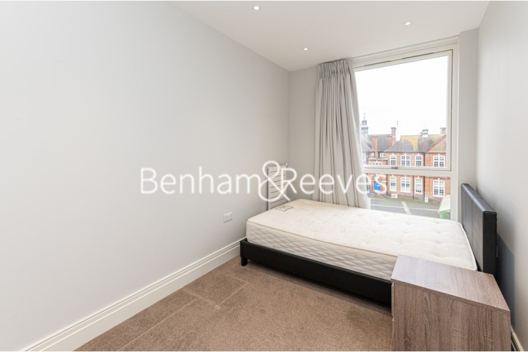 2 bedrooms flat to rent in Queenshurst Square, Kingston Upon Thames, KT2-image 10