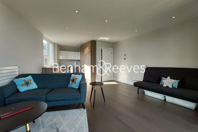 1 bedroom flat to rent in QueenshurstSquare, Kingston Upon Thames, KT2-image 1