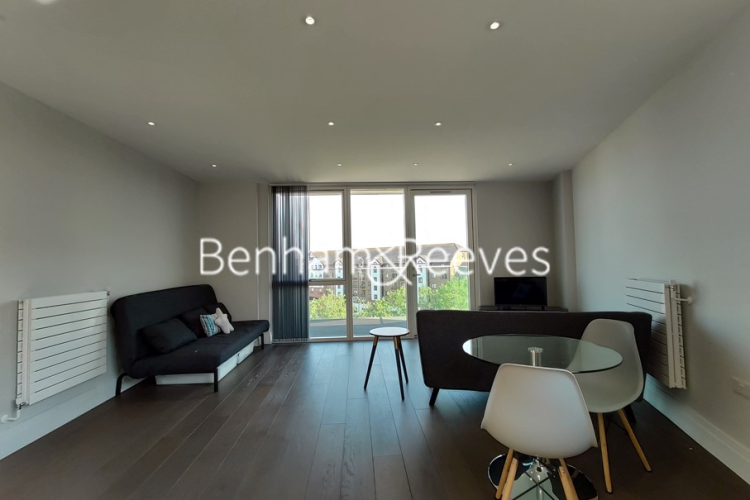 1 bedroom flat to rent in QueenshurstSquare, Kingston Upon Thames, KT2-image 4