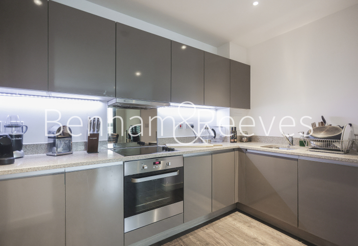 1 bedroom flat to rent in Great West Quarter, Brentford, TW8-image 7