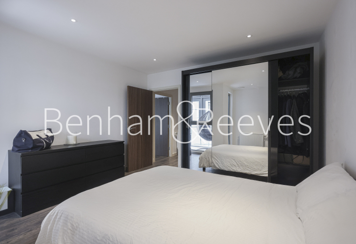 1  bedroom flat to rent in Great West Quarter, Brentford, TW8-image 10