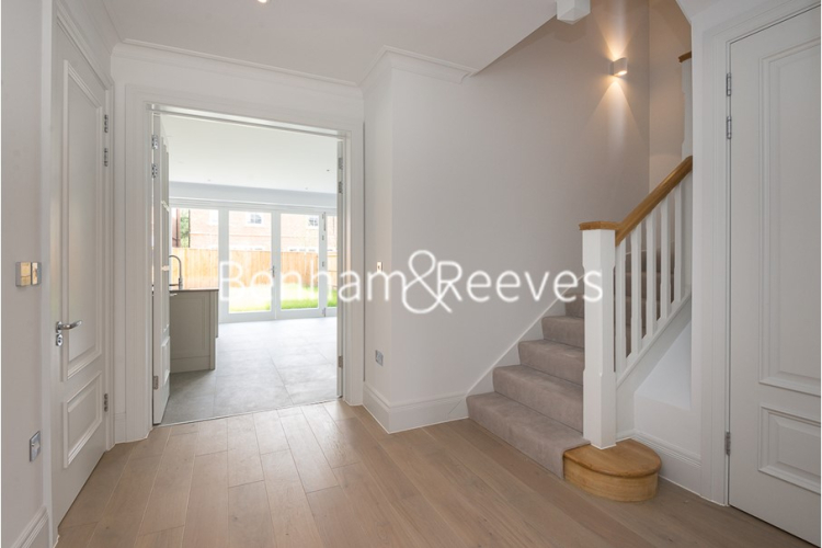 4 bedrooms flat to rent in Richmond Chase, Richmond, TW10-image 9