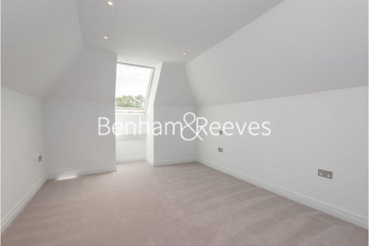 4 bedrooms flat to rent in Richmond Chase, Richmond, TW10-image 19