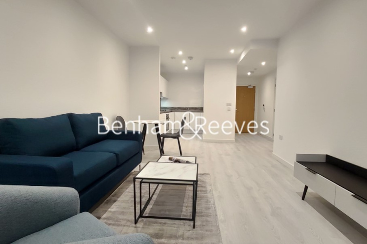 1  bedroom flat to rent in High Street Quarter, Hounslow, TW3-image 10