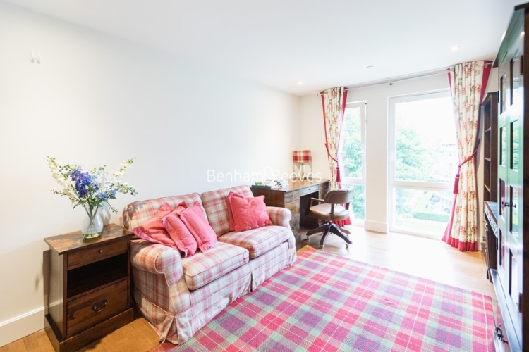3 bedrooms flat to rent in Admiralty Building, Kingston Upon Thames, KT2-image 9