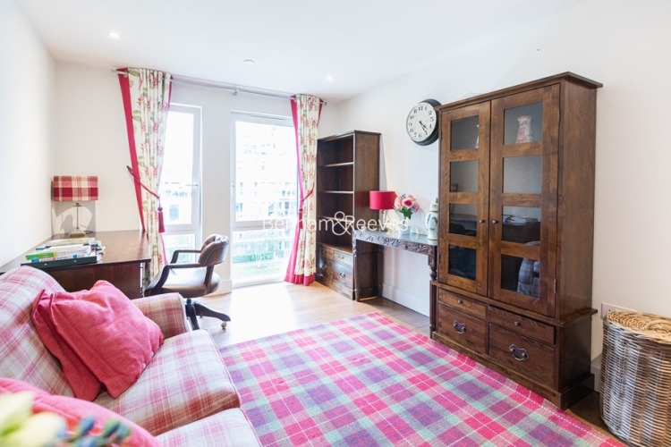 3  bedrooms flat to rent in Admiralty Building, Kingston Upon Thames, KT2-image 11