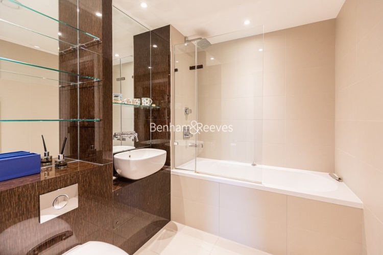 3  bedrooms flat to rent in Admiralty Building, Kingston Upon Thames, KT2-image 12