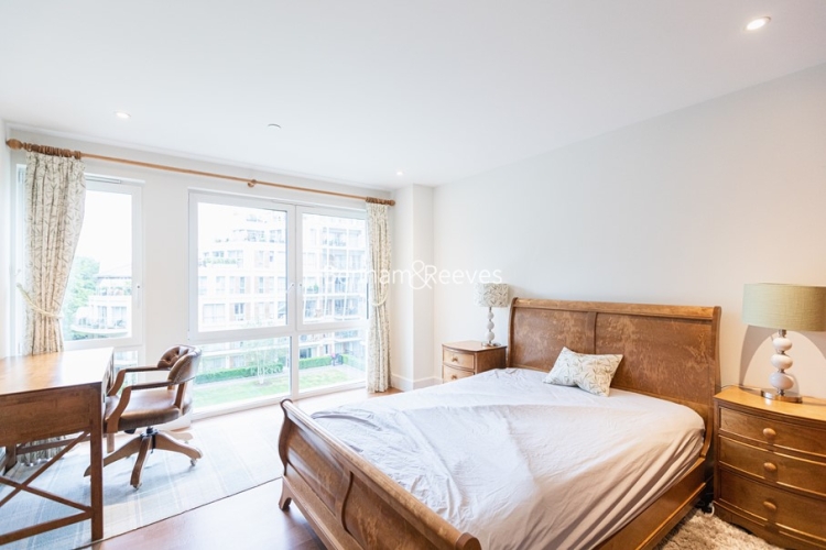 3  bedrooms flat to rent in Admiralty Building, Kingston Upon Thames, KT2-image 13