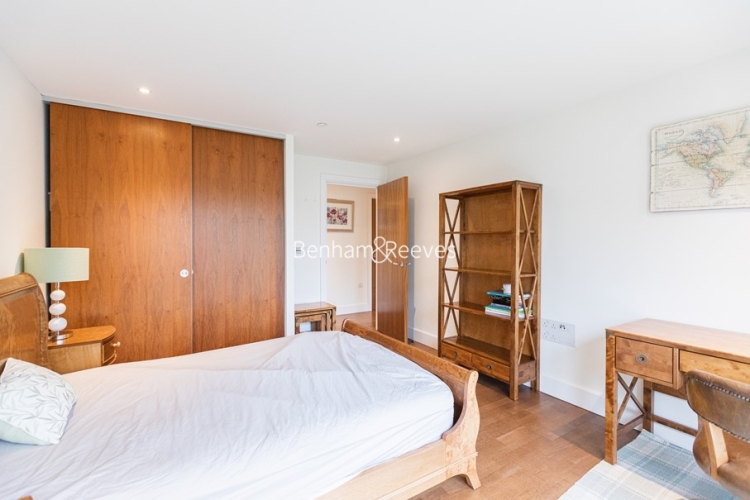 3  bedrooms flat to rent in Admiralty Building, Kingston Upon Thames, KT2-image 14