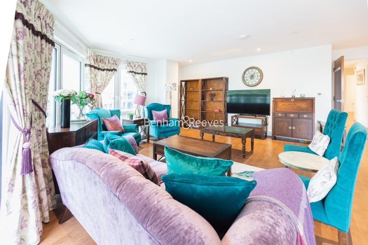 3  bedrooms flat to rent in Admiralty Building, Kingston Upon Thames, KT2-image 17