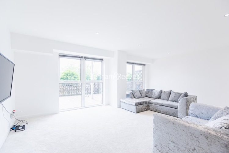 2 bedrooms flat to rent in Regatta Point, Kew Bridge, TW8-image 10