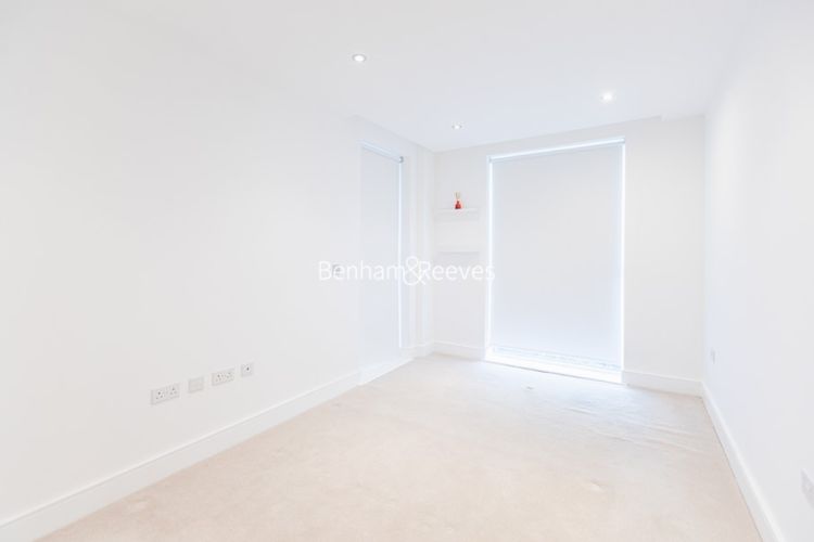2  bedrooms flat to rent in Levett Square, Kew, TW9-image 11