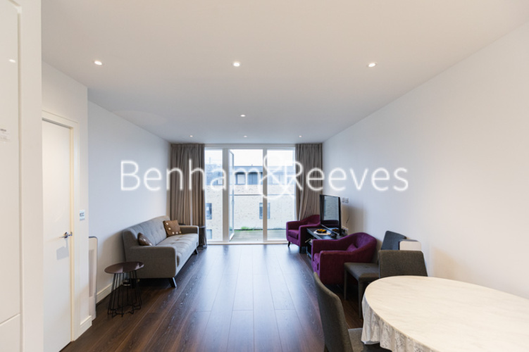 1  bedroom flat to rent in Kew Bridge Road, Brentford, TW8-image 1