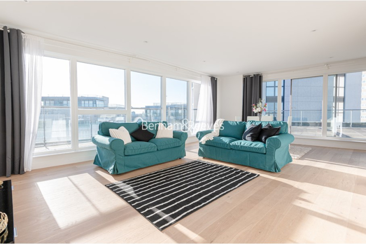 2  bedrooms flat to rent in Pump House Crescent, Brentford, TW8-image 1